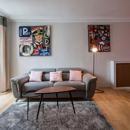 Spacious And Charming 2 Bedroom Flat A Madeleine Paryż