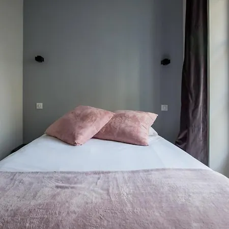 Spacious&charming 2 Bedroom Flat à Madeleine Paris